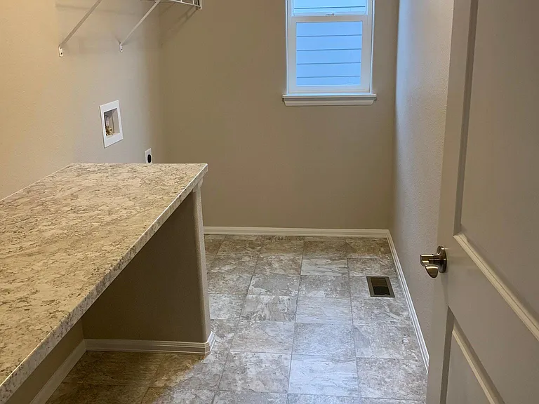 2056 Autumn Moon Dr — Photo 8