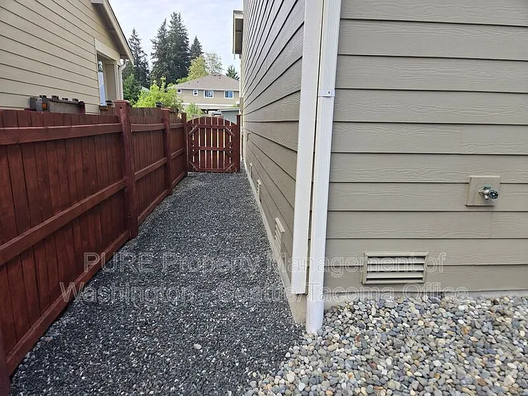 5027 NE 5th Pl — Photo 33
