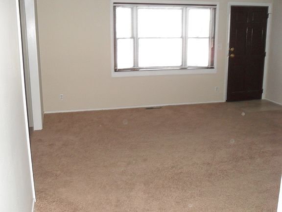 4th image of 2604 W Scenic Dr