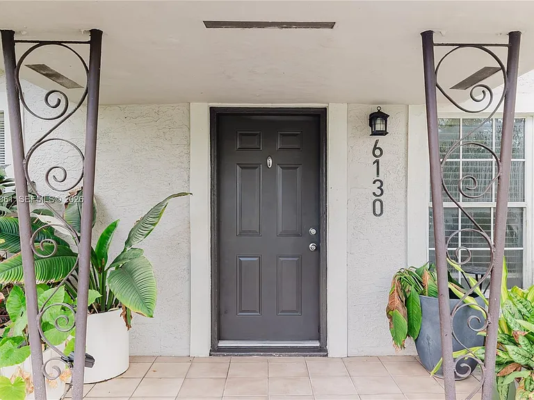 6130 Flagler St — Photo 3