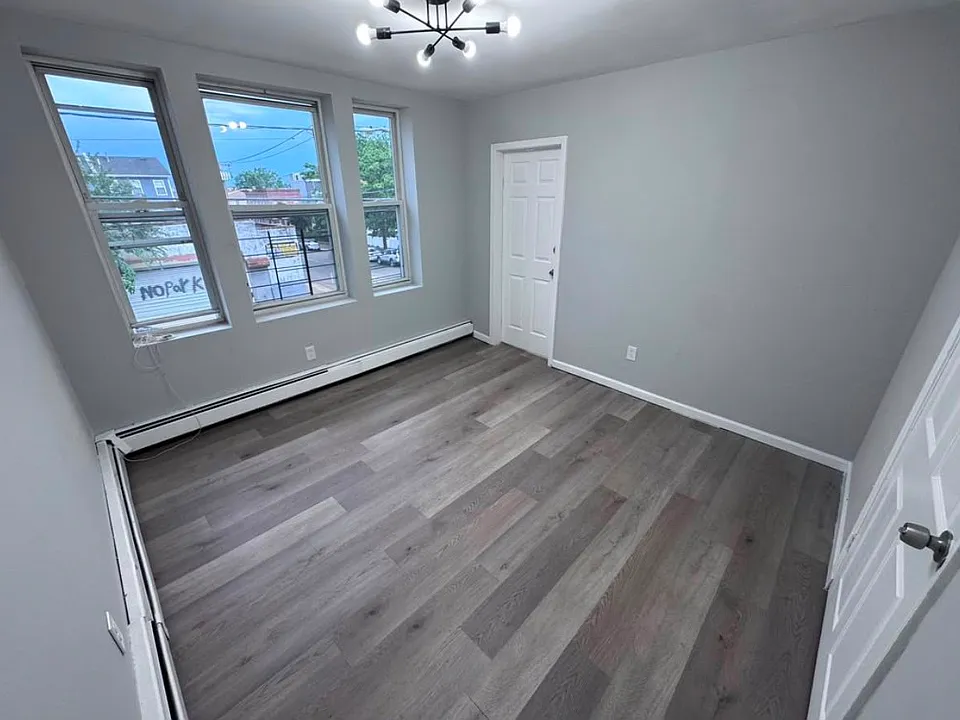 112 Greenville Ave #2A