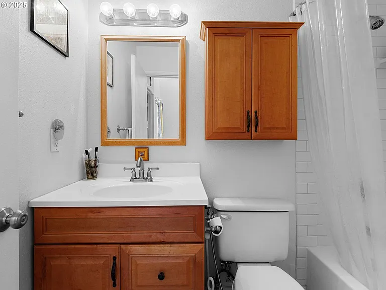 5222 SW 42nd Ave — Photo 18