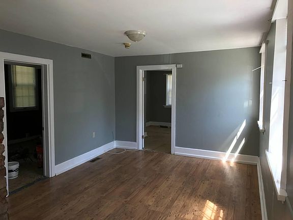 4th image of 567 6th Ave #1
