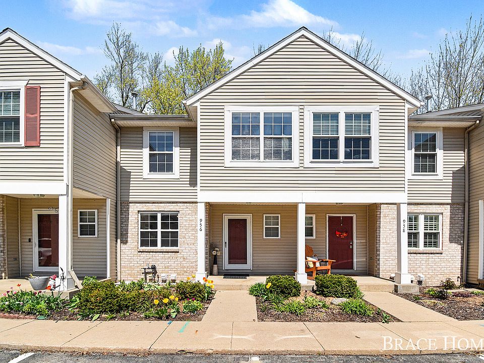 1st image of 956 Ada Place Dr SE