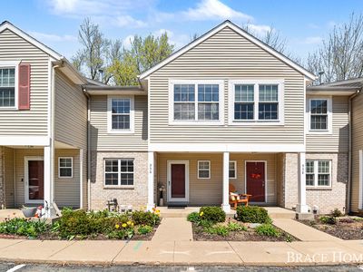956 Ada Place Dr SE, Grand Rapids, MI, 49546