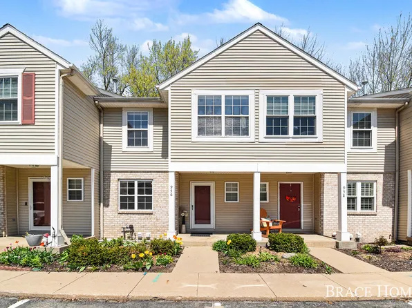 956 Ada Place Dr SE, Grand Rapids, MI 49546