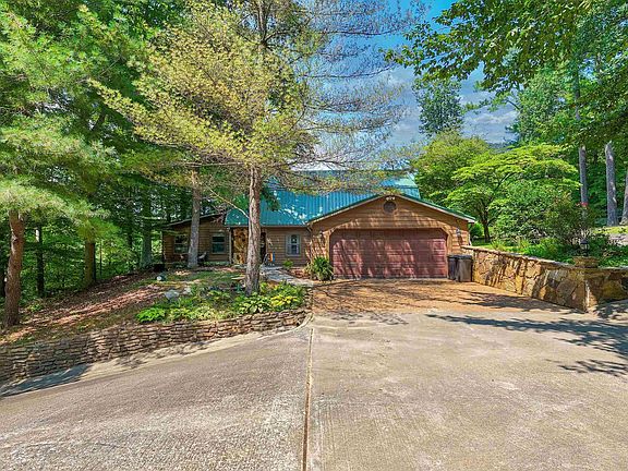 3rd image of 1855 Kratzinger Hollow Rd