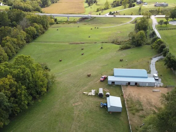 4697 Camargo Rd, Mt Sterling, KY 40353