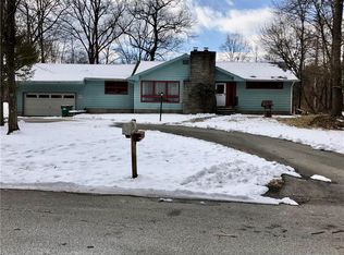 39 Wildwood Dr, Poughkeepsie, NY