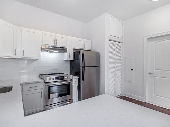 3rd image of 196 Market St #3A