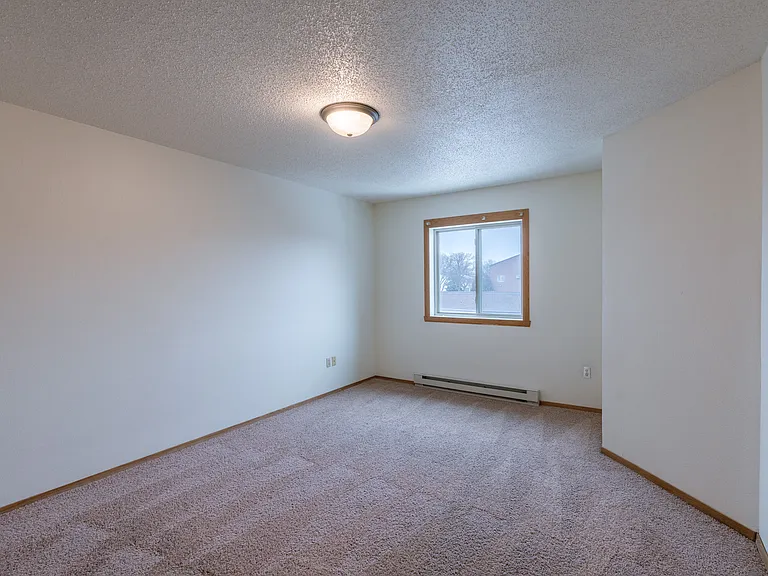 Fargo, ND Galleria Apartments | Bedroom