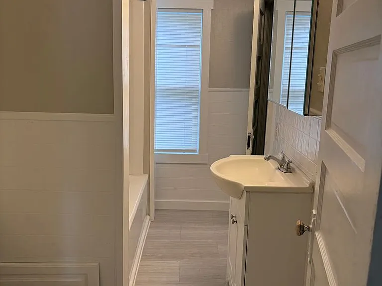 128 N Seffner Ave — Photo 18