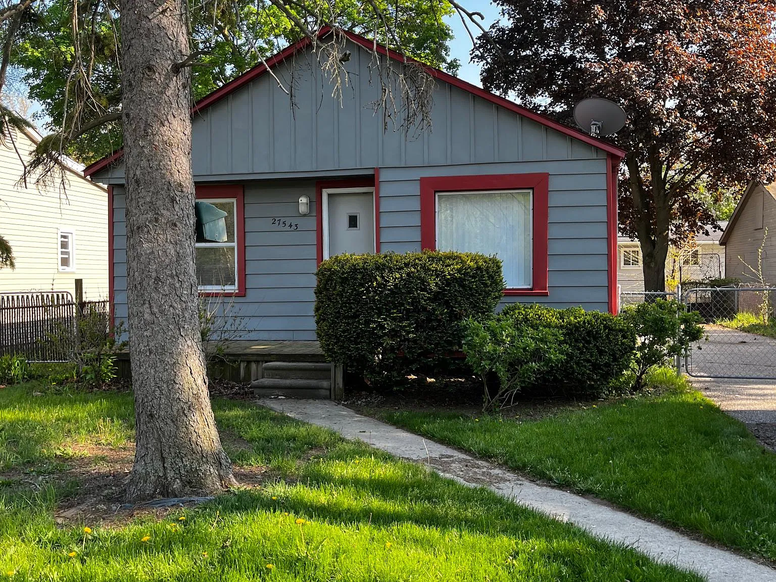 27543 Pembroke St — Photo 3