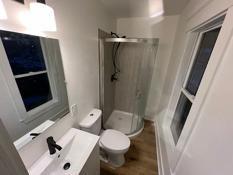 1407 Center St #B — Photo 17