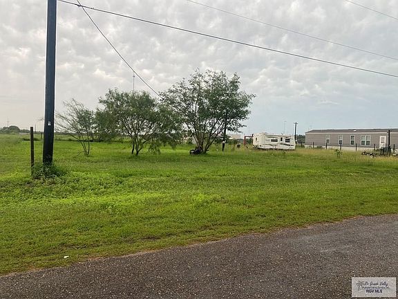 2nd image of 43161 1st St