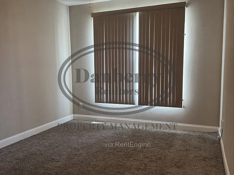 26741 Woodmont Dr — Photo 9