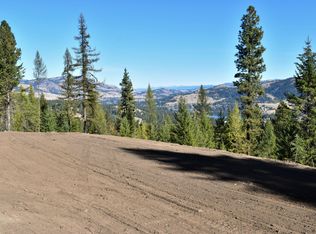 4 View Dr, Republic, WA 99166