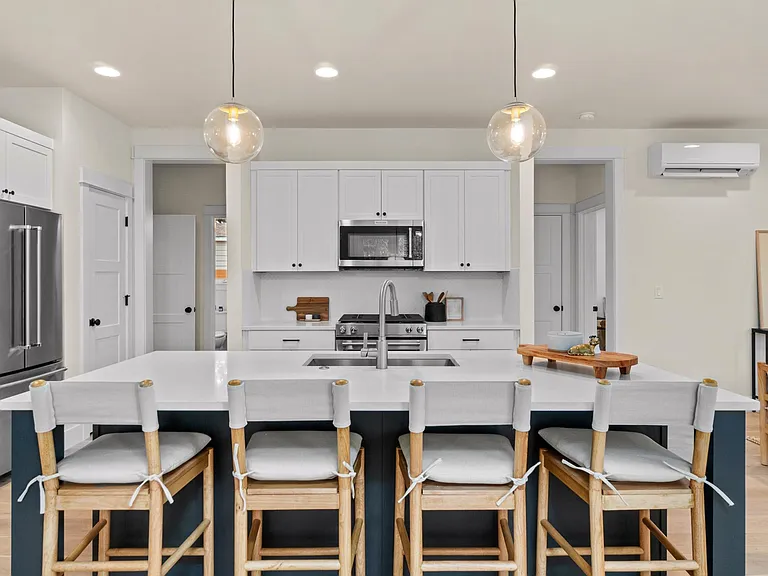 61662 SW Woodriver Dr — Photo 9