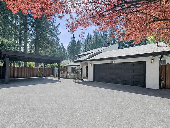 2nd image of 4869 Capilano Rd