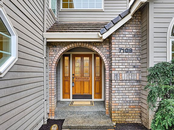3rd image of 7109 NE 83rd Ave