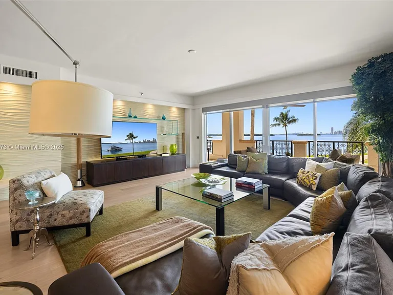 4924 Fisher Island Dr #4924 — Photo 6