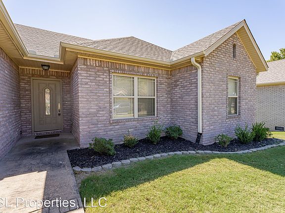 4th image of 2793 W Sauter Ln