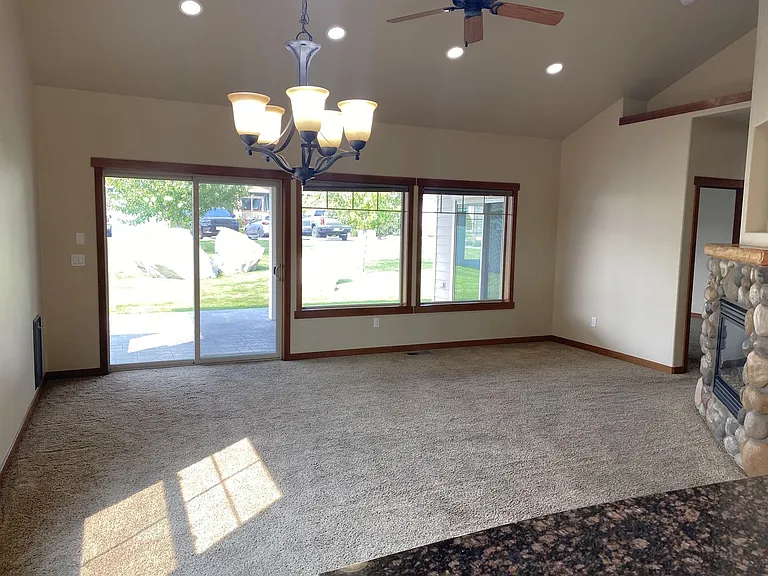 566 Village Dr — Photo 5