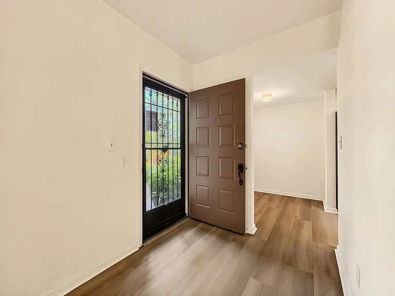 1701 Courtyard Way #105 — Photo 10