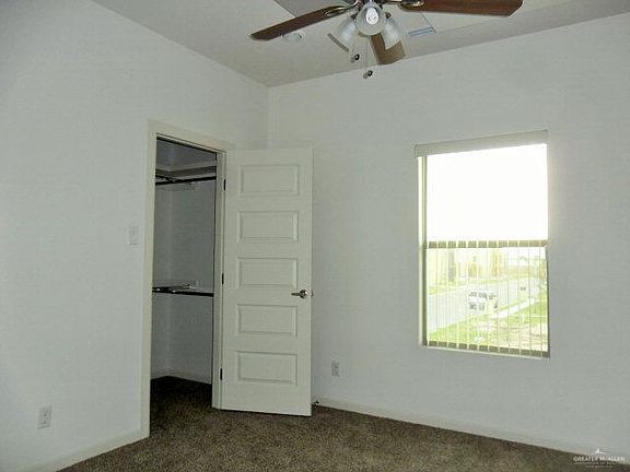 5th image of 1301 E Daffodil Ave #D