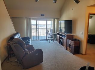 53 Hawks Landing Cir APT 30, Verona, WI 53593