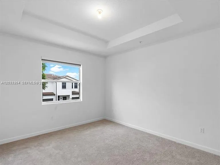 106 SW 184th Pl — Photo 22
