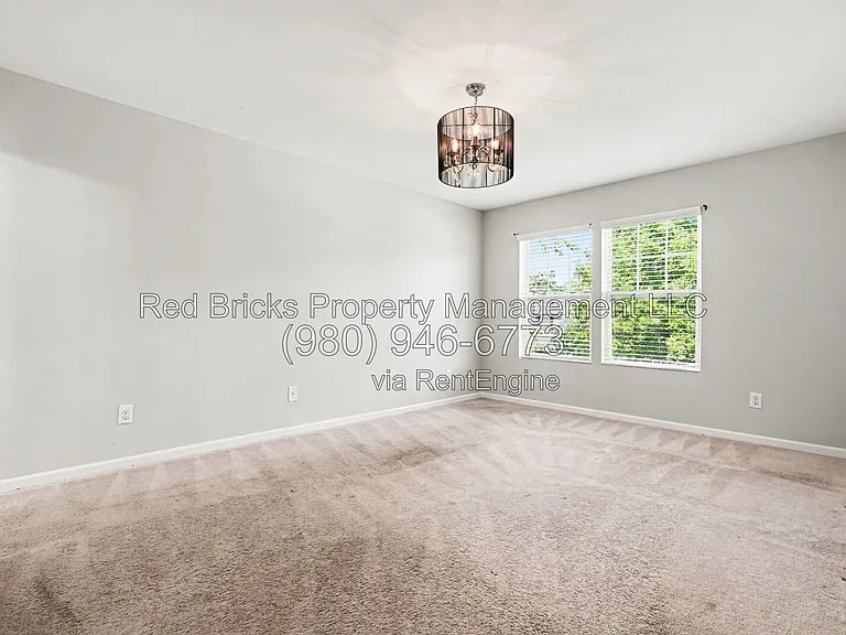 11325 Deer Chase Ln — Photo 12