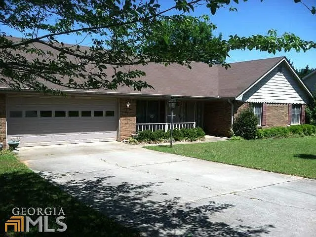 105 Oak View Dr photo 1