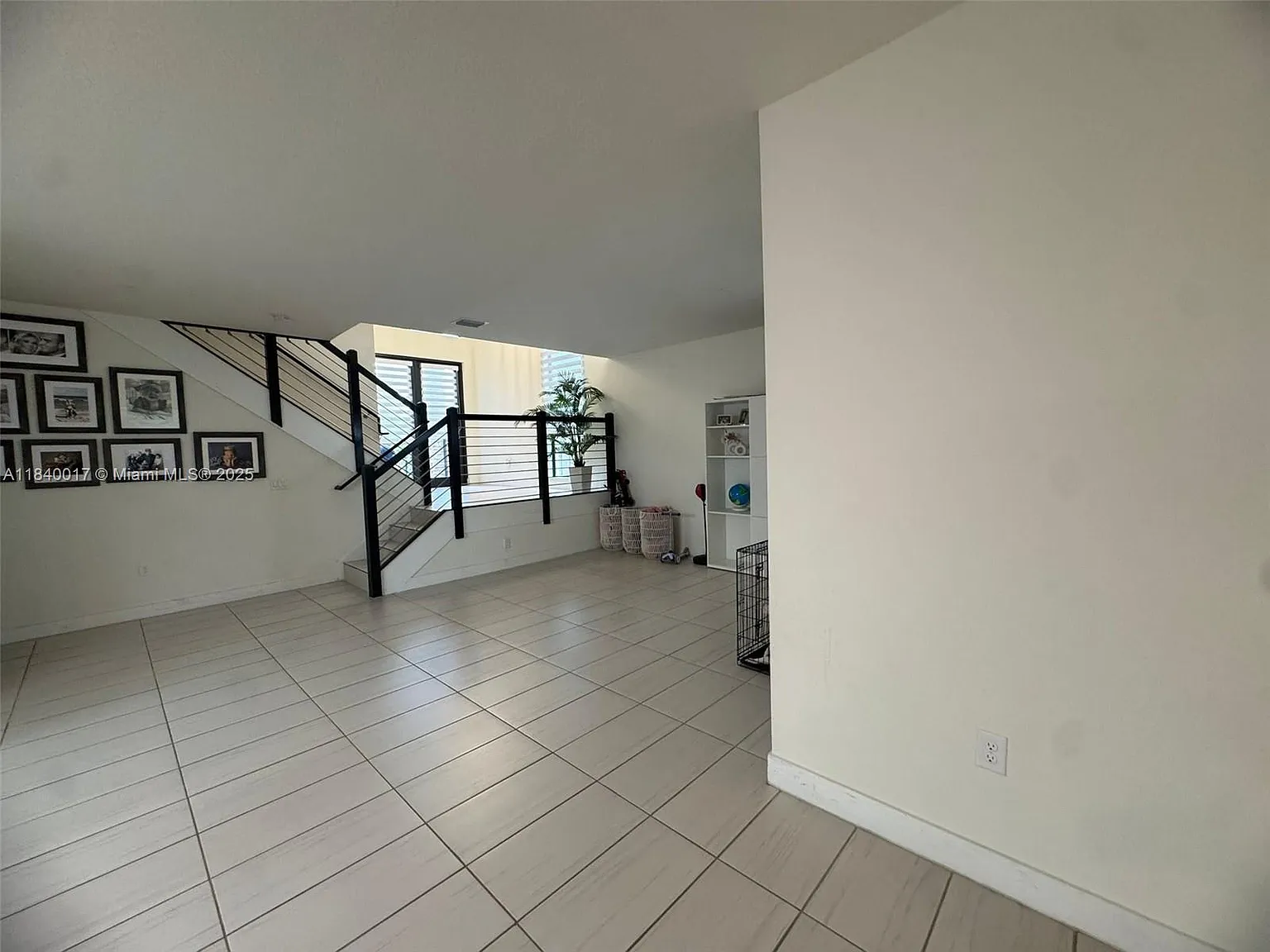 3 bed, 3.5 bath, 2785 sqft, $6,500 — Photo 4