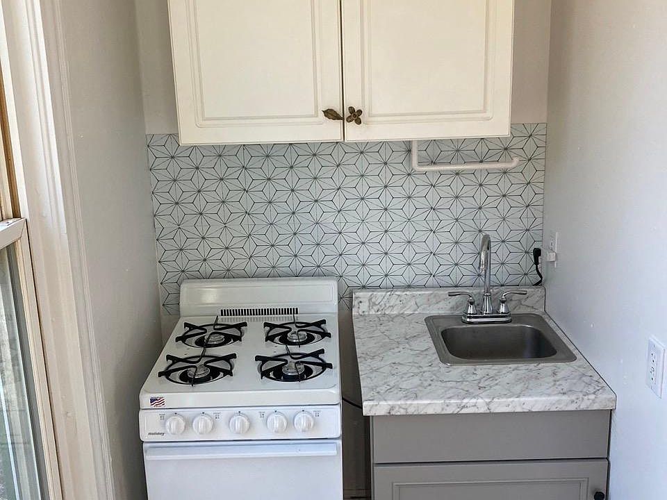 1st image of 36 West St #1