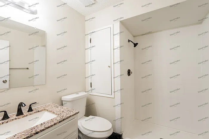 2944 Spring Water Dr — Photo 8