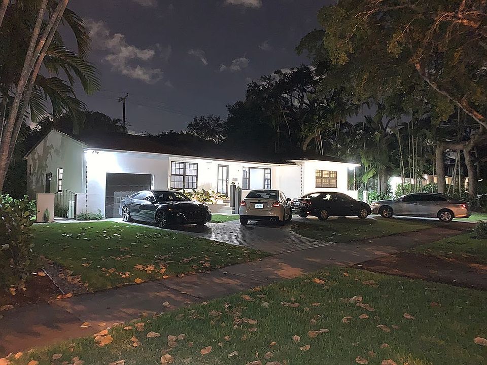 2nd image of 731 Anastasia Ave