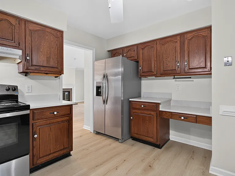1901 Stillwood Ln — Photo 12