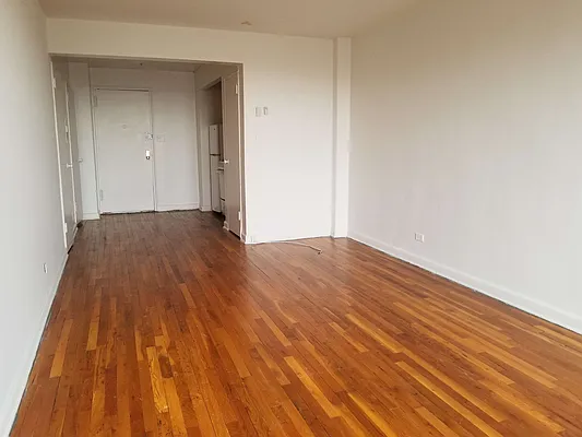 Rented by Max & Associates Realty Corp | media 20