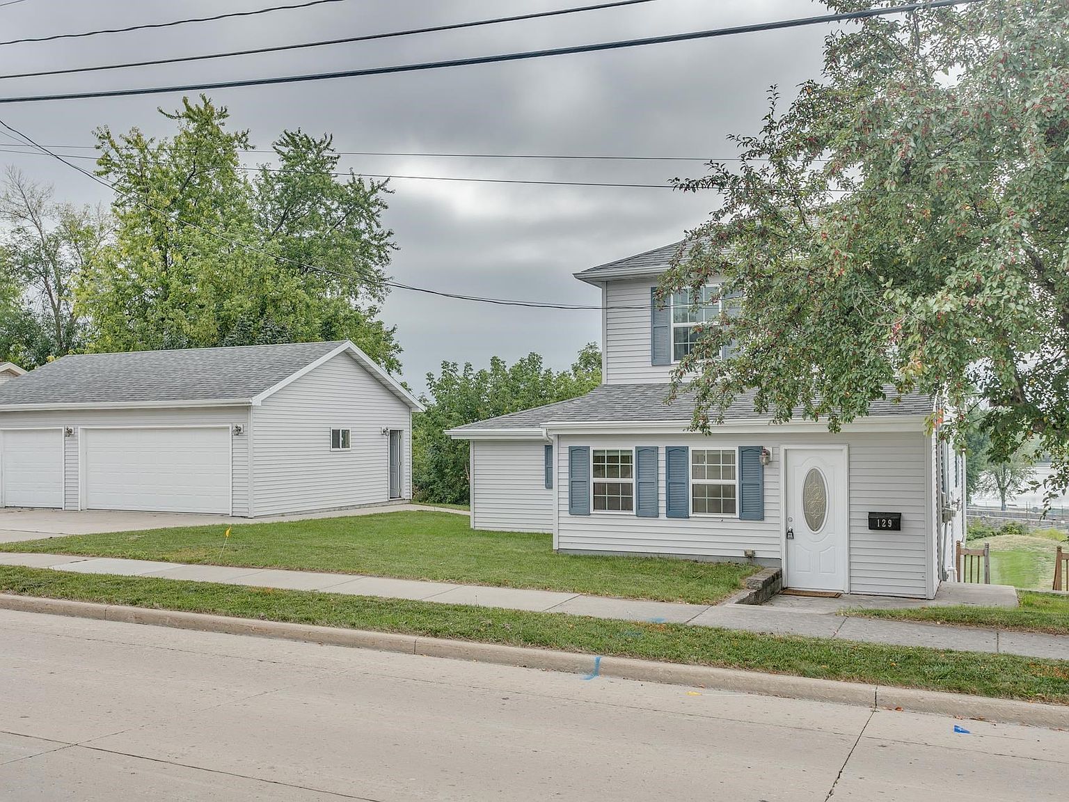129 Canal St, Little Chute, WI 54140 Zillow