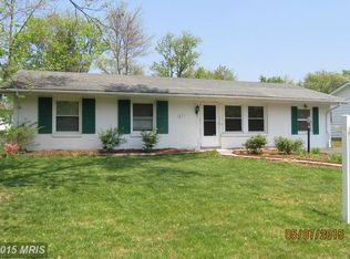 311 E Poplar Rd, Sterling, VA 20164