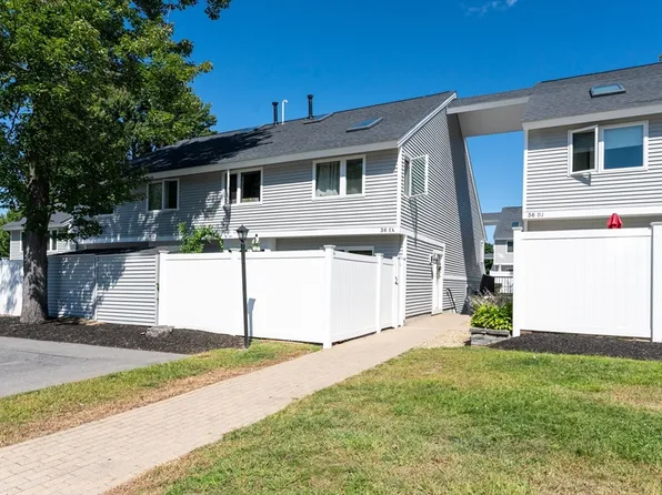 36 Meadow Pond Dr APT K, Leominster, MA 01453