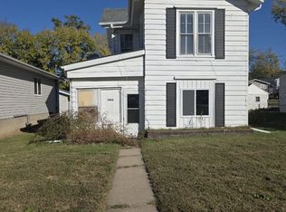 1016 11th Ave SE, Cedar Rapids, IA 52401