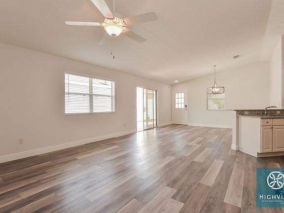 2nd image of 2389 Southern Oak St