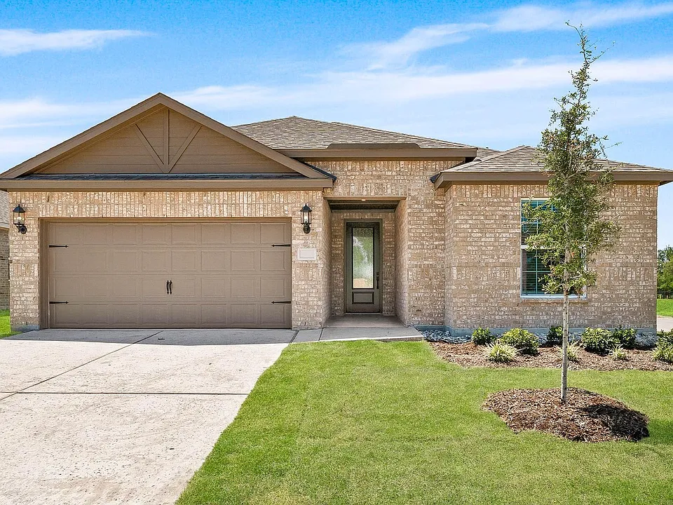 2032 Brentwood Dr