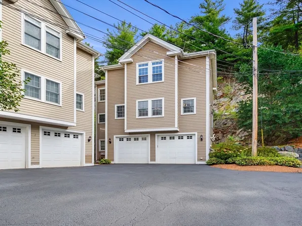 820 Main St #3, Wakefield, MA 01880