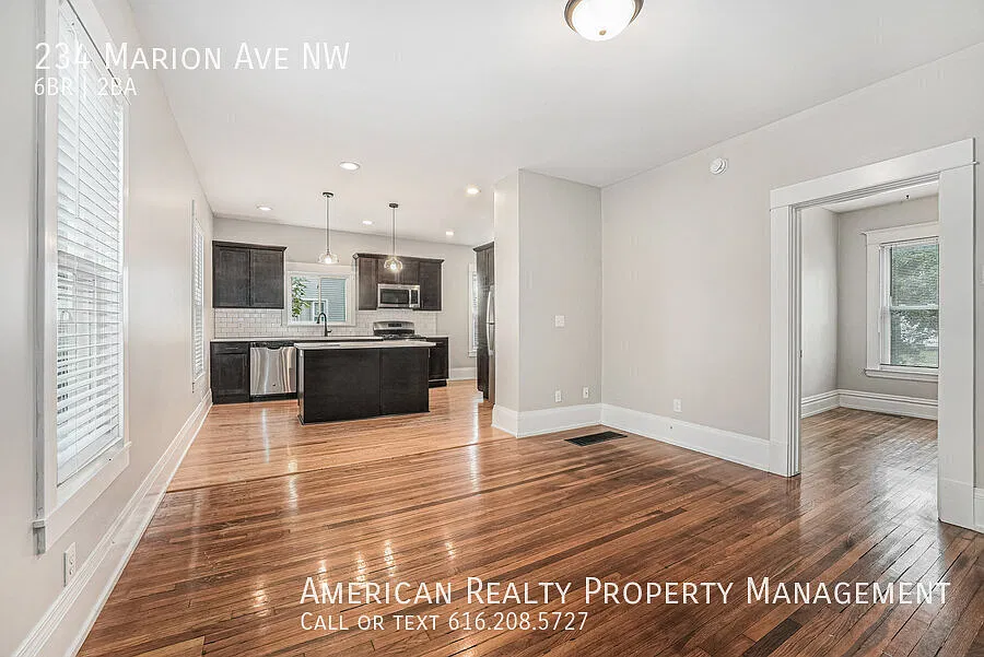6 bed, 2495 sqft, $3,500 — Photo 2