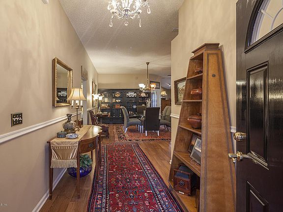 3rd image of 12338 Vine Maple Way