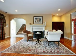 209 Glendale Rd, Scarsdale, NY 10583