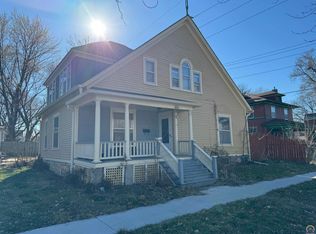 1011 SW 8th Ave, Topeka, KS 66606